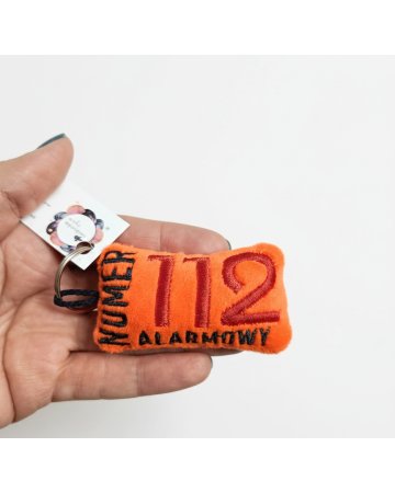 brelok z haftem 112
