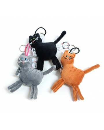 breloczki w kształcie kotów